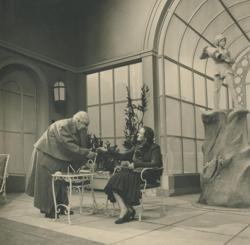 YE1951_02_PH007