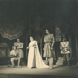YE1951_03_PH003