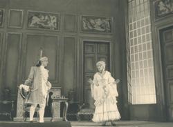 YE1951_06_PH015