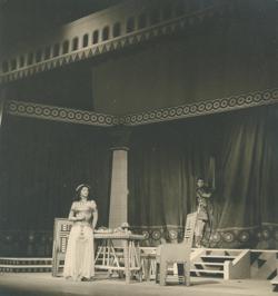 YE1951_11_PH008