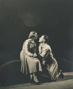 YE1952_01_PH012