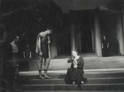 YE1952_05_PH003