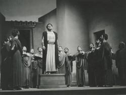 YE1952_06_PH003