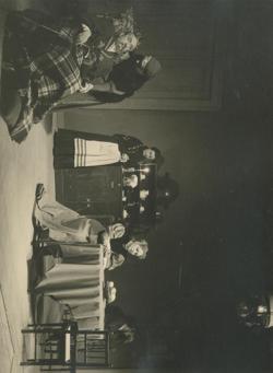 YE1953_01_PH012