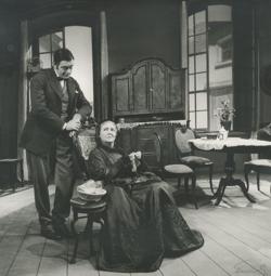 YE1953_02_PH010