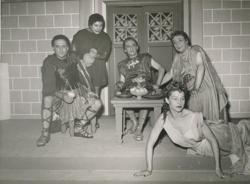 YE1953_04_PH010