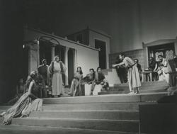 YE1953_04_PH012