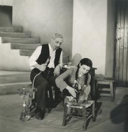 YE1954_01_PH011