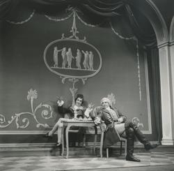 YE1954_03_PH003