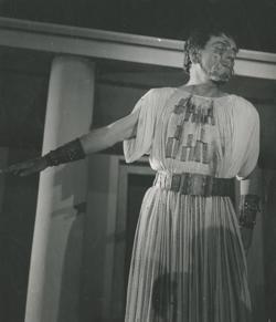 YE1955_04_PH018