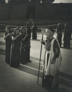 YE1955_05_PH004
