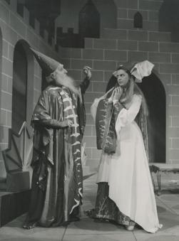 YE1956_01_PH010