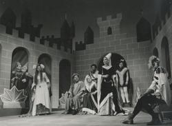 YE1956_01_PH013