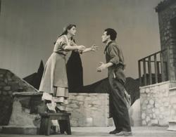 YE1956_04_PH002