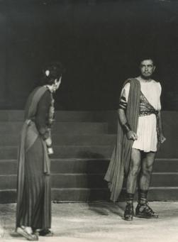 YE1956_09_PH016