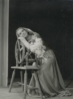 YE1956_12_PH008