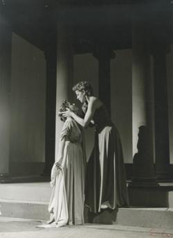 YE1956_15_PH002