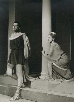 YE1956_15_PH004