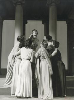 YE1956_15_PH012