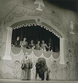 YE1956_16_PH001