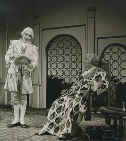 YE1957_02_PH006