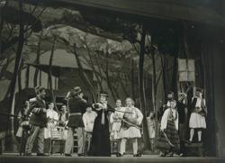 YE1957_04_PH001