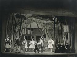 YE1957_04_PH002