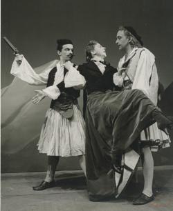 YE1957_04_PH014