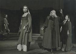 YE1957_05_PH011