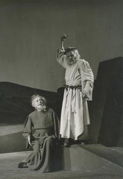 YE1957_05_PH012