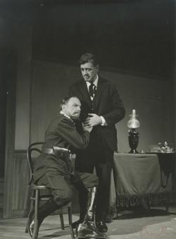 YE1957_07_PH008