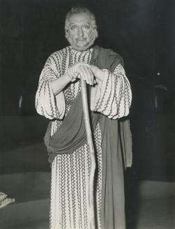 YE1957_08R01_PH005