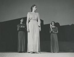 YE1957_08_PH012