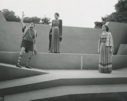 YE1957_08_PH016