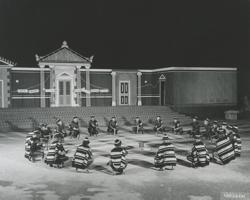 YE1957_10R01_PH012