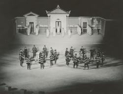 YE1957_10_PH008