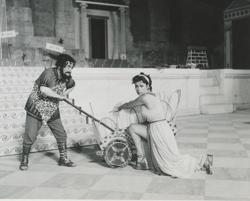 YE1957_10_PH016