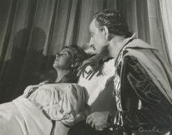 YE1957_13_PH011