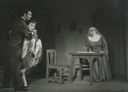 YE1957_16_PH012