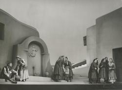 YE1958_01_PH010