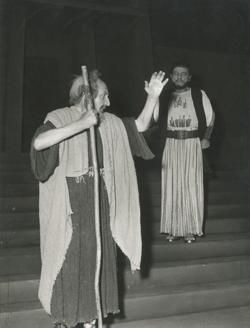 YE1958_05_PH012