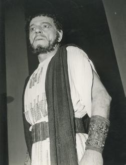 YE1958_05_PH018