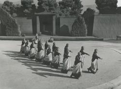 YE1958_10_PH003