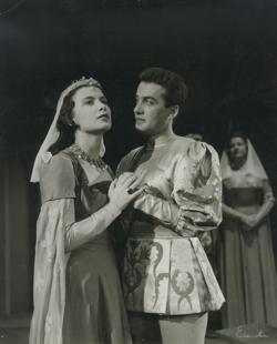 YE1958_14_PH010