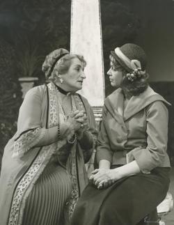 YE1958_15_PH004