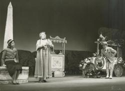 YE1958_15_PH006