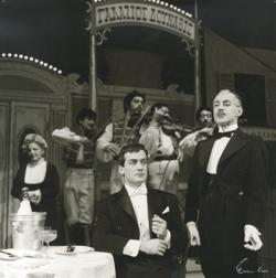 YE1958_15_PH009