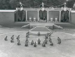 YE1959_08_PH011