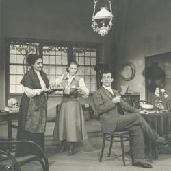 YE1960_04_CO003
