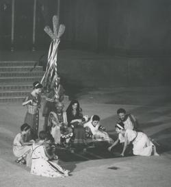 YE1961_08_PH001